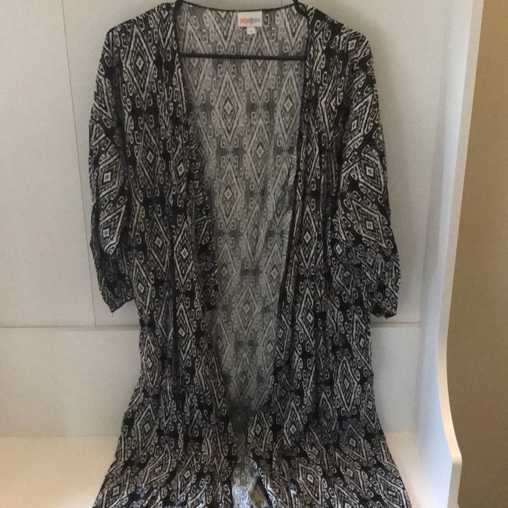 Large Lularoe Shirley!